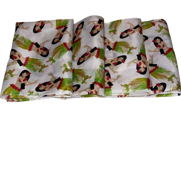 Oriental Trading Hula Girl Cloth Napkins Set Of 4 Tiki Bar Patio Luau Tiki Party - Picture 2 of 4